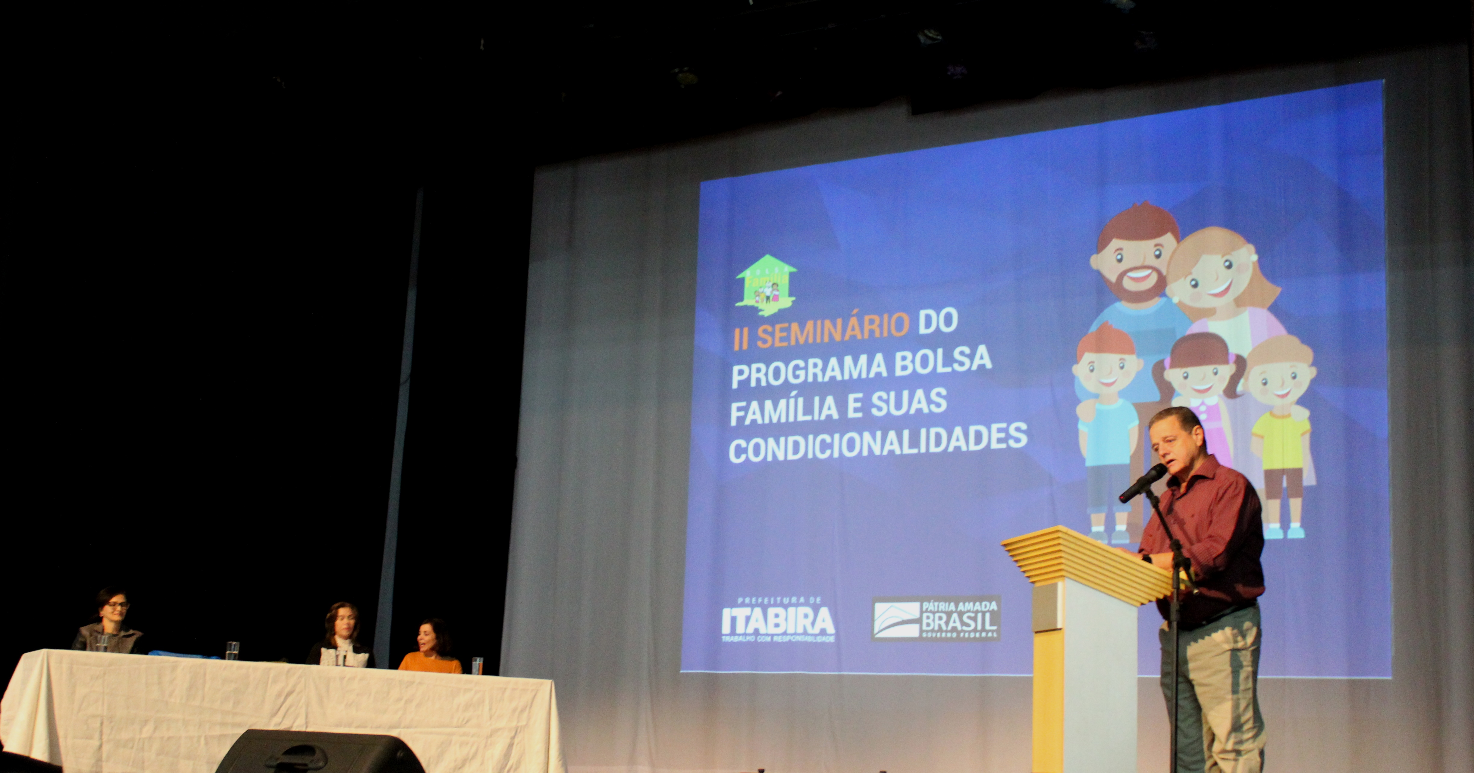 8,1% da população de Itabira recebe repasses do Bolsa Família