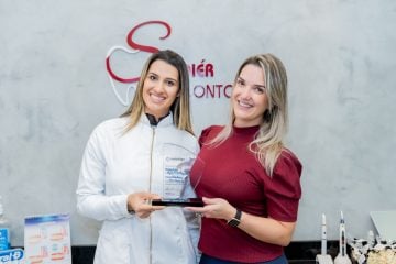 Soiér Odontologia recebe premiação de Invisalign Top Doctor Gold