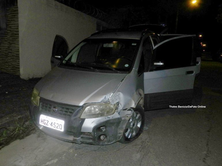 Carro roubado e clonado é encontrado pela polícia no Água Fresca