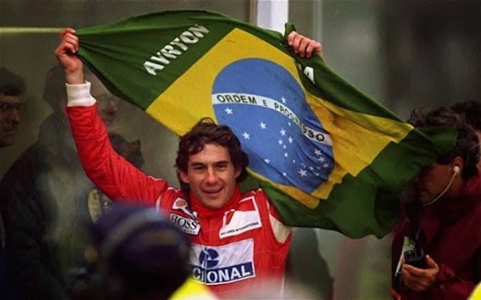 Em Ímola, fãs mostram adoração por Senna nos 25 anos de sua morte