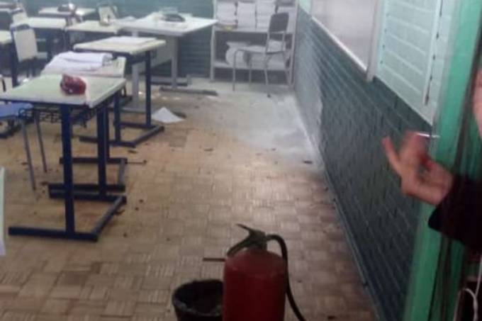 Ex-aluno invade escola com uma machadinha e ataca estudantes no RS