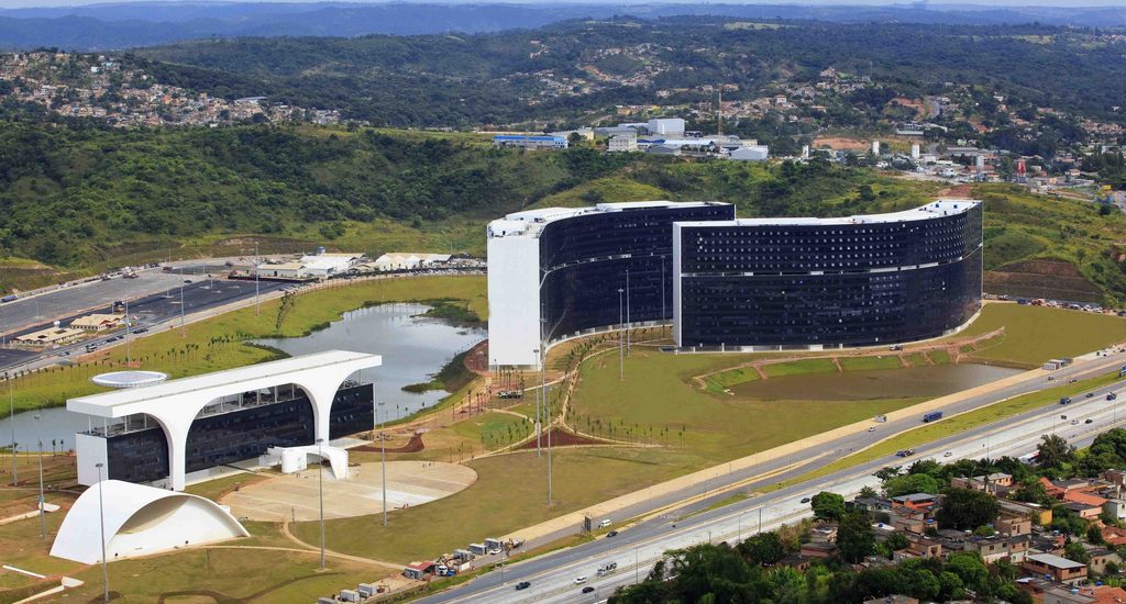 Programa de recrutamento do governo está com vagas de chefia em aberto