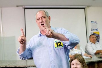 Em 3º nas pesquisas, Ciro vota no Ceará e diz que acredita na vitória
