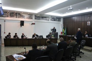Vereadores de João Monlevade lavam roupa suja na tribuna