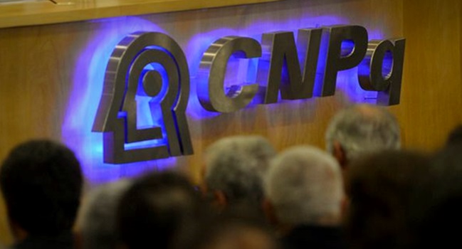 Sem dinheiro, CNPq suspende seleção de bolsistas