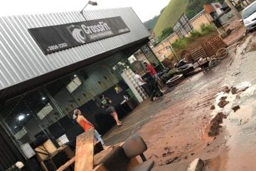 “A ficha ainda não caiu”, diz treinador itabirano que viu box de CrossFit ser destruído pela chuva em João Monlevade