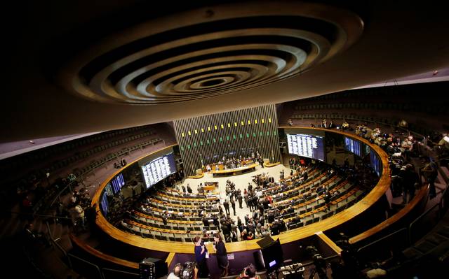 Deputados podem votar renda emergencial de R$ 600 para trabalhadores da cultura