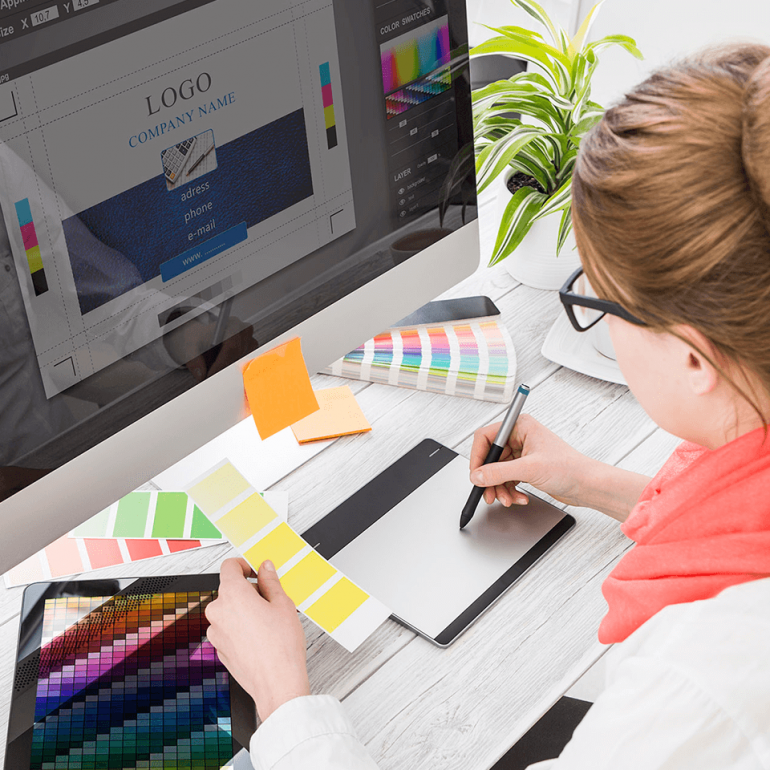 Empresa recruta designer gráfico em Itabira
