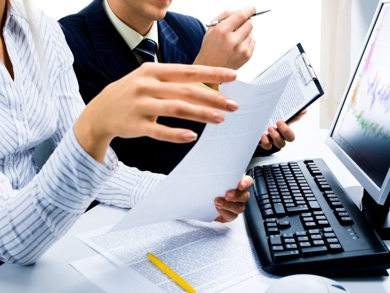 Grupo Dular contrata auxiliar administrativo