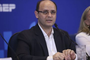 Investigação sobre ex-secretário estadual de Educação avança em meio a controvérsias