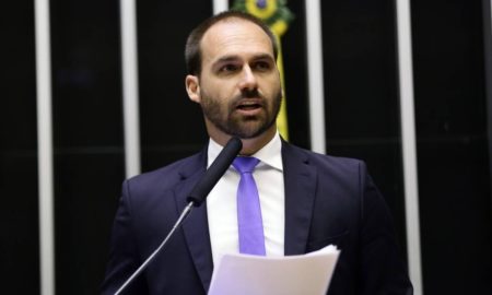 Governo formaliza consulta aos EUA sobre indicação de Eduardo Bolsonaro para embaixador