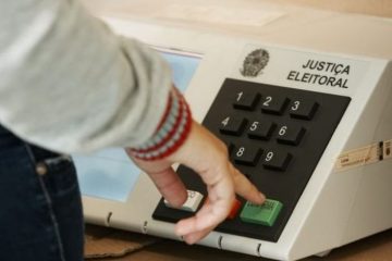 Cláusula de desempenho barra sete candidatos do PSL e um do Novo