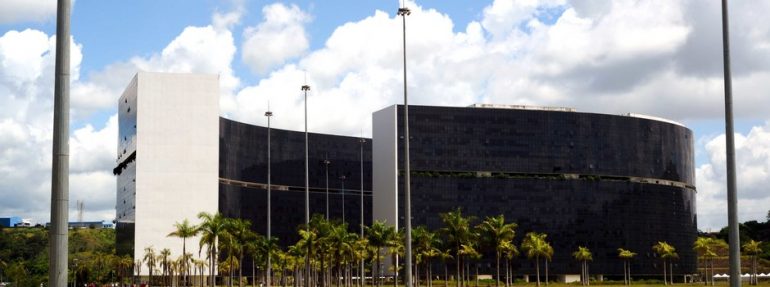 Transforma Minas abre inscrições para quatro novas vagas na área da Educação Transforma Minas abre inscrições para quatro novas vagas na área da Educação