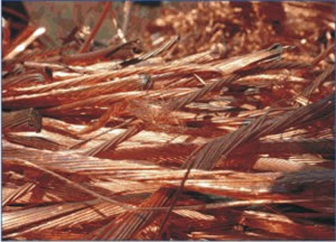 Proprietário de ferro-velho é acusado de receptação de fios de cobre em Itabira
