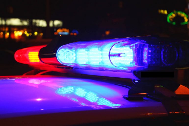 Farmácia é assaltada por trio armado durante a madrugada