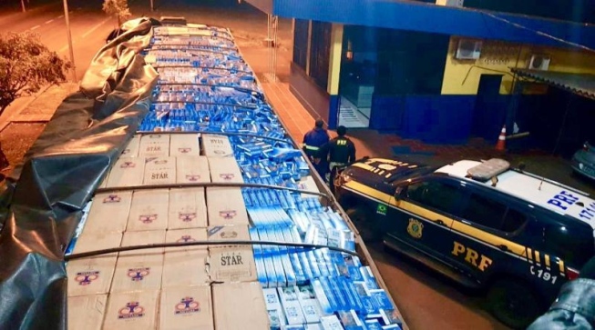 Operação apreende 1,5 milhão de carteiras de cigarros contrabandeadas