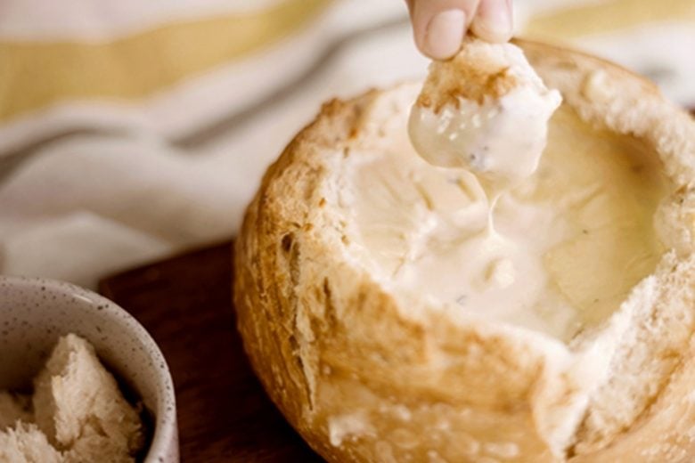 Fondue é boa pedida para elevar a temperatura no Dia dos Namorados