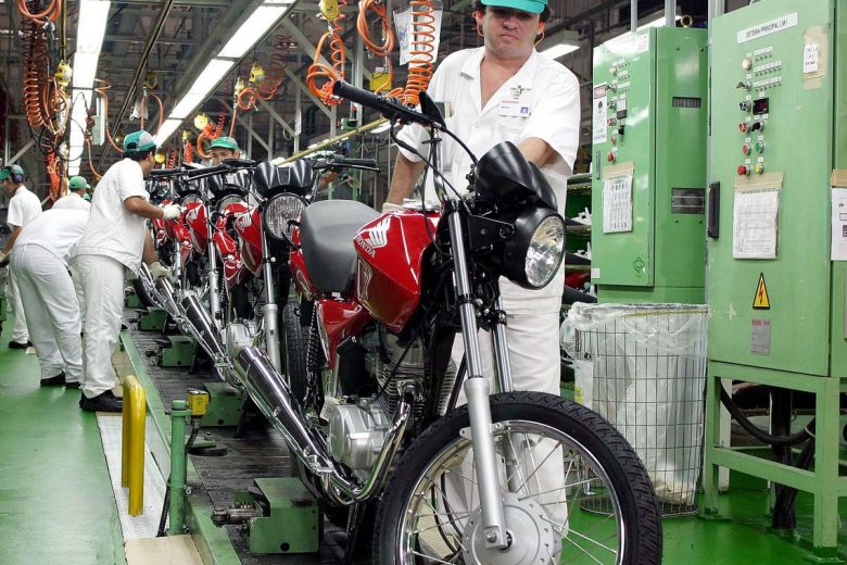CNI projeta queda de 4,2% na economia este ano