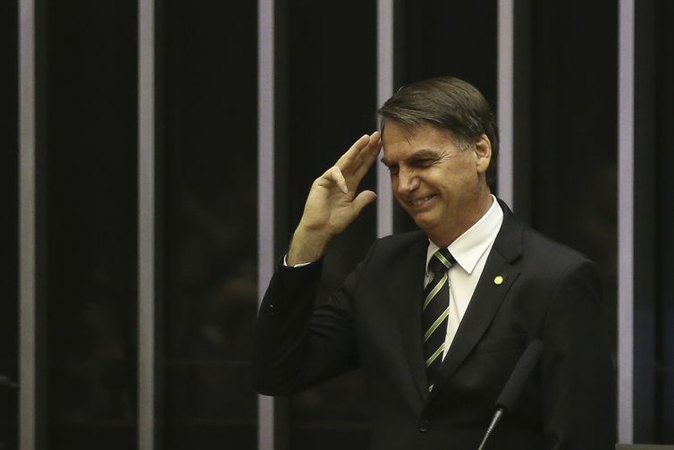 Bolsonaro e Temer iniciam hoje governo de transição