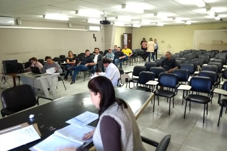 Maiara e Maraísa e Zé Neto e Cristiano devem ser as atrações da cavalgada de João Monlevade