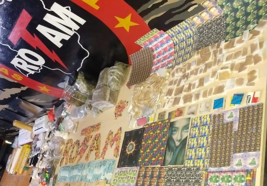PM apreende lotes de LSD e ecstasy que seriam vendidos em festa em Ipoema
