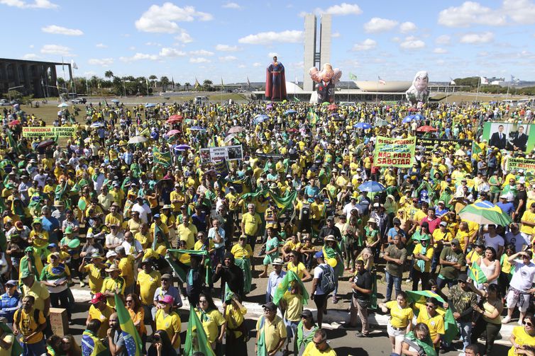 Movimentos promovem atos em apoio a Moro e à Lava Jato