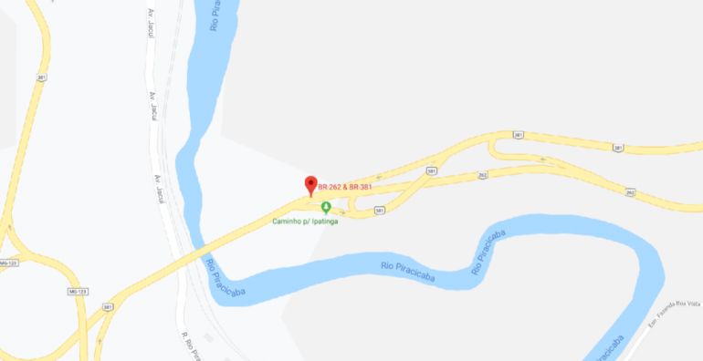 Capotamento no encontro das BRs 381 e 262 deixa trânsito lento