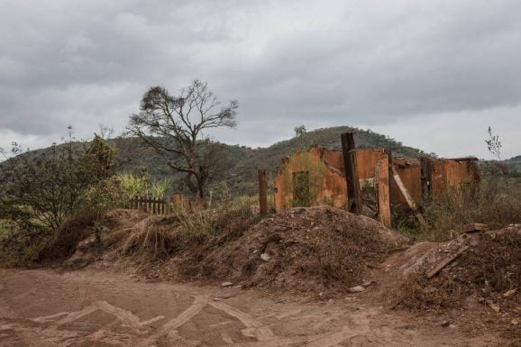 Primeiras 100 casas marcam nova fase das obras no distrito de Mariana