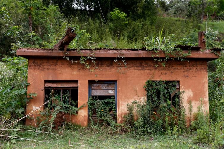 Ministério Público ajuiza ação para que a Vale interrompa lançamento de rejeitos em barragem de Mariana