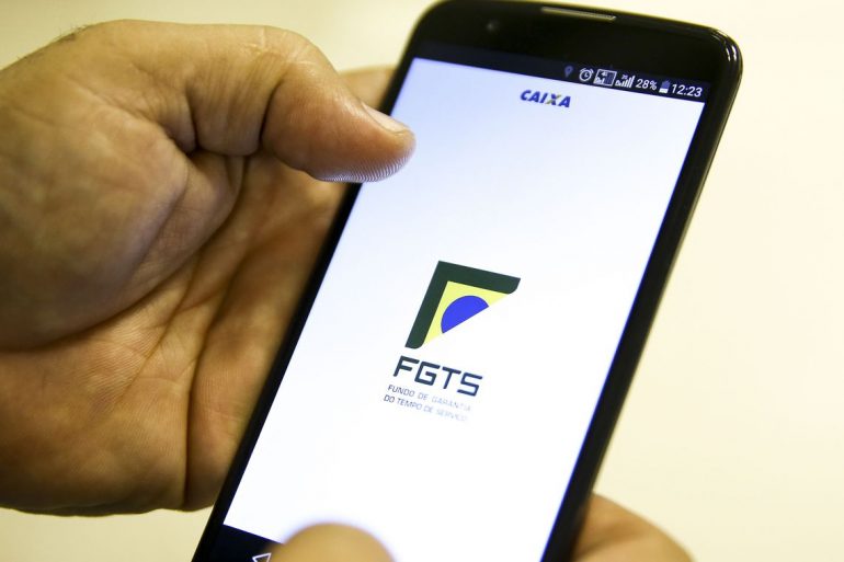 Trabalhadores de São Gonçalo atingidos por chuva têm até 27 de abril para requerer FGTS