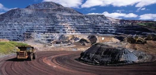 Adolescente e criança são flagrados em área de risco de mineradora em Itabira