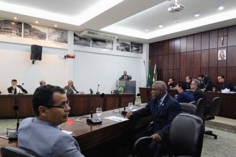 Câmara de Monlevade suspende reunião em luto por morte de mãe do vereador Nasser