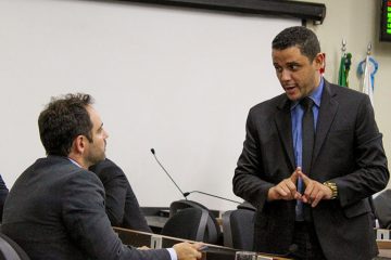 Câmara de Itabira analisa cassação de 3 vereadores