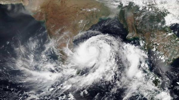 Ciclone deixa mais de 40 mortos e milhares de desabrigados no sul da Ásia