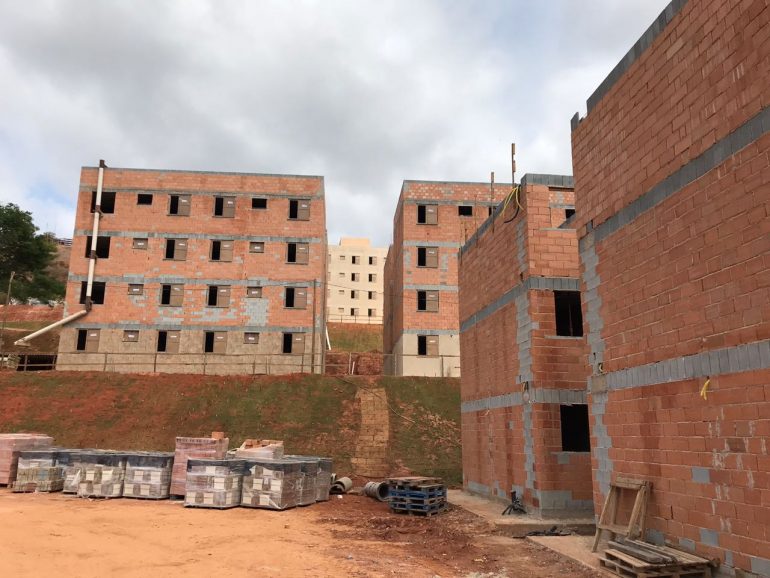 Construção civil responde por 72% do aumento das vagas de emprego em Itabira