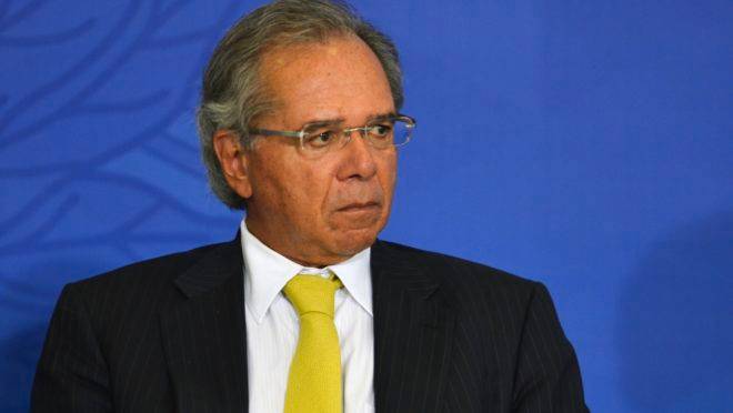 Guedes promete plano de socorro aos estados para semana que vem