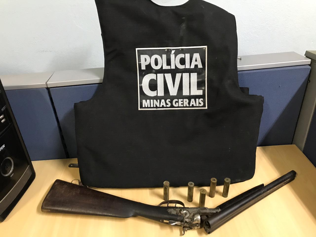 Homem é preso por posse ilegal de arma e munição em Barão de Cocais