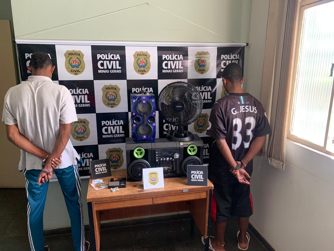 Dupla é presa em flagrante por tráfico de droga em Itabira