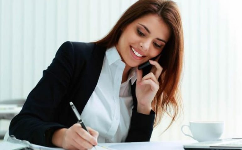 Empresa contrata recepcionista em Itabira