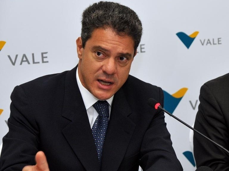 Avião que caiu e matou ex-presidente da Vale não tinha autorização para voo privado