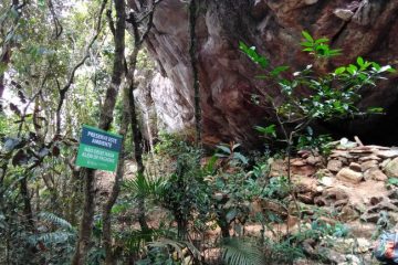 Catas Altas instala placas de sinalização educativa na serra do Caraça