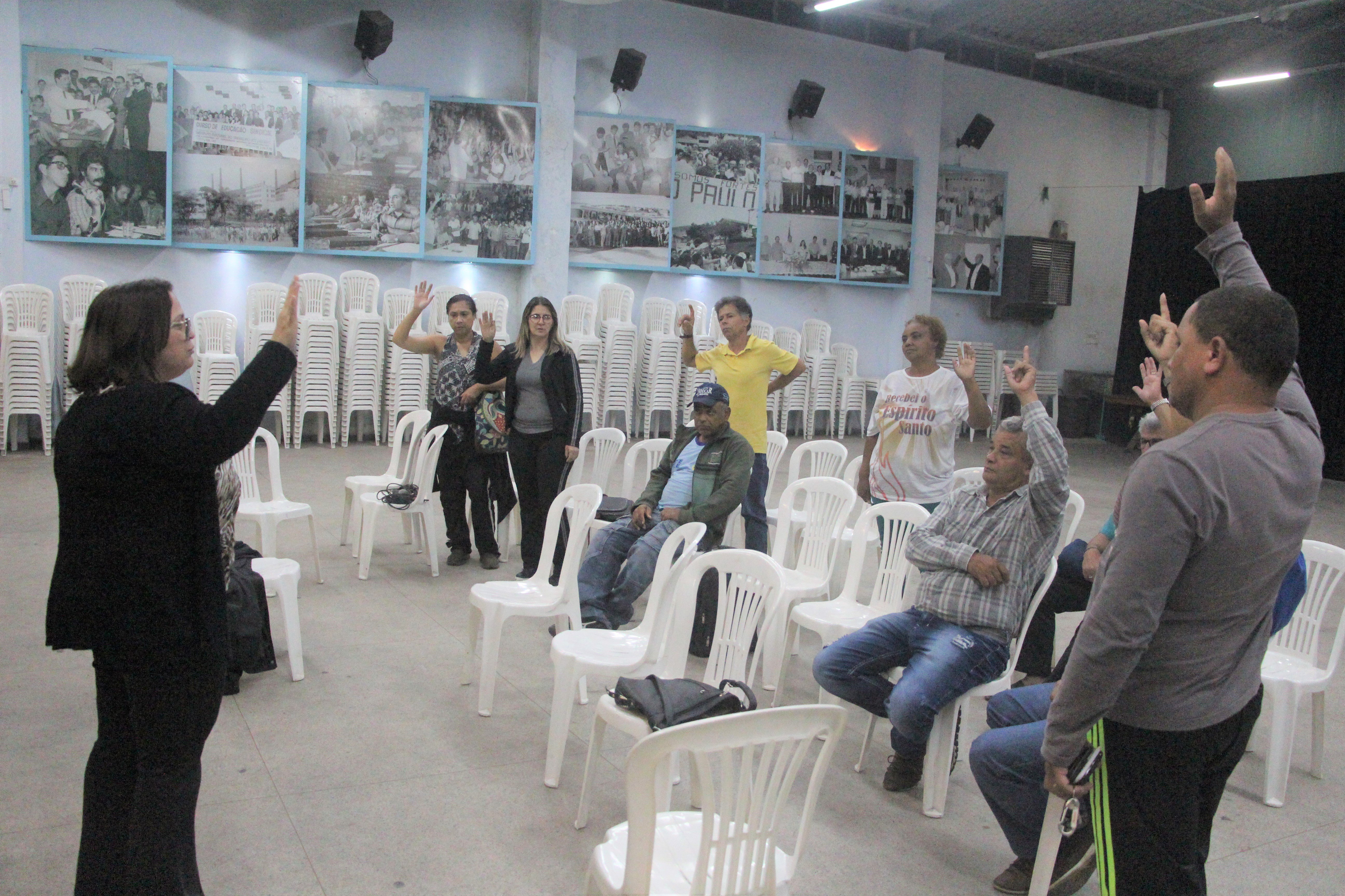 Sem adesão de servidores, assembleia de sindicato aprova paralisação para o dia 10 em João Monlevade