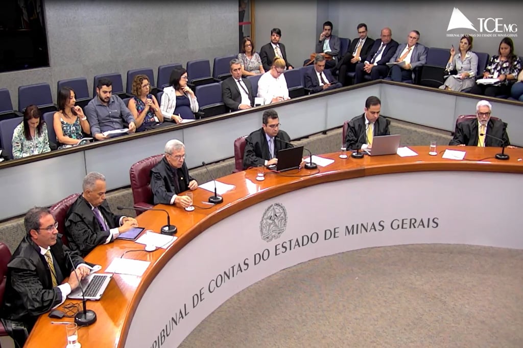 TCE emite alertas ao governador e ao procurador-geral por ultrapassarem limites legais