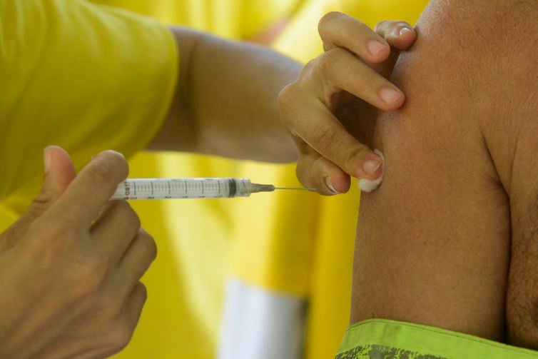 Toda a população pode se vacinar contra a gripe a partir de hoje