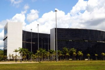 Governo mineiro divulga escala de pagamentos a servidores em julho
