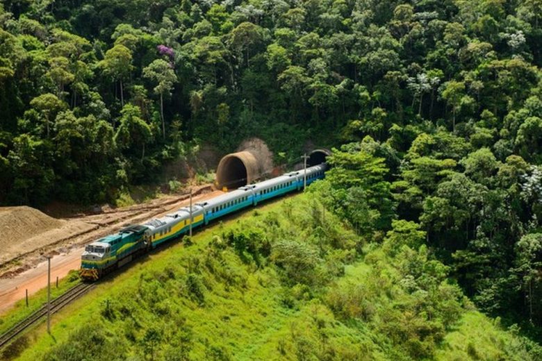 Estrada de Ferro Vitória a Minas: circulação do Trem de Passageiros será retomada