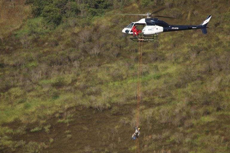 Como em Barão, Vale usa helicópteros para automatizar piezômetros em barragem de Macacos