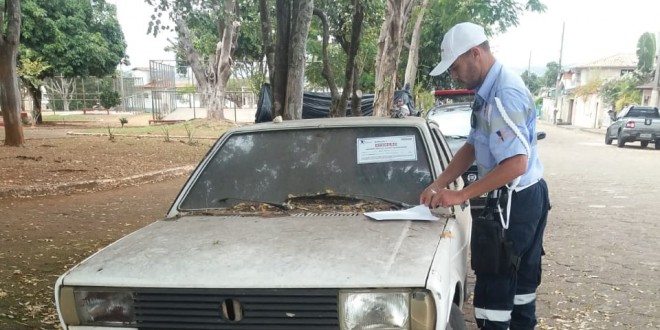Prefeitura retoma força-tarefa para remover veículos abandonados das ruas de Itabira