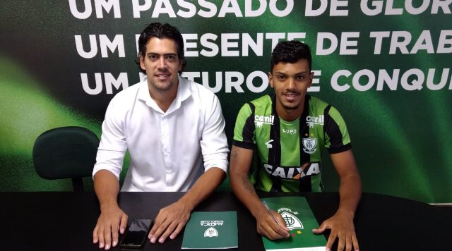 Itabirano Vinicius Henrique troca base do Cruzeiro pela do América