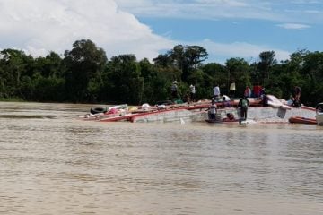 Cinco pessoas continuam desaparecidas após naufrágio no Amazonas